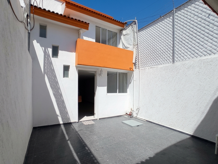 Casa en las torres con patio