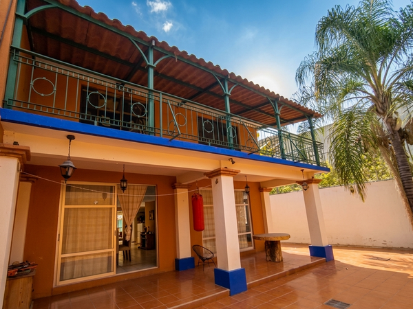 Casa en venta zona exclusiva en calzada Porfirio Diaz