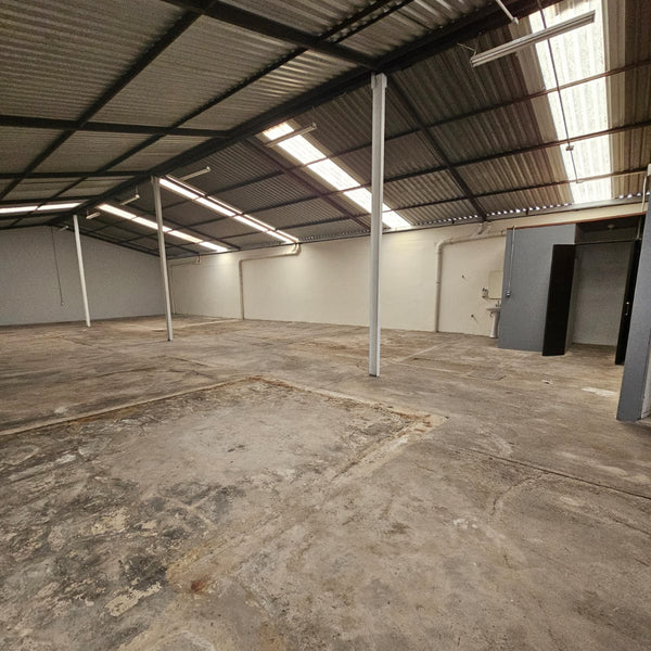 Bodega en renta 22 Oriente