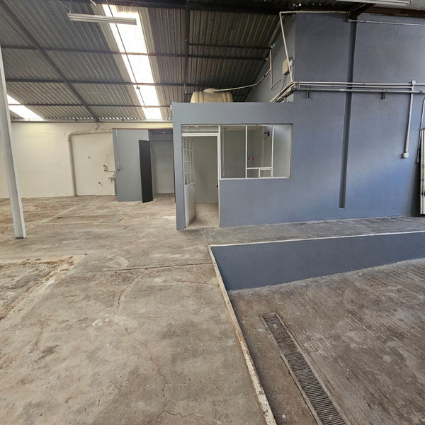 Bodega en renta 22 Oriente