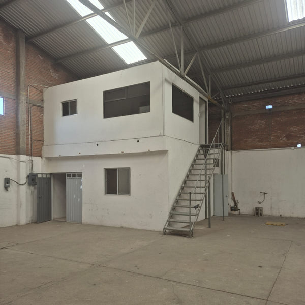 Renta de Bodega Laguna de San Baltazar