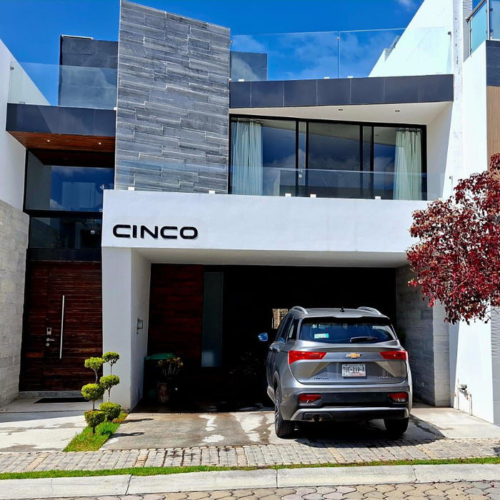 Casa con descuento en Angelópolis-Parque Baja California