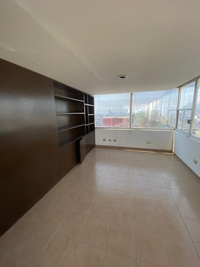 Oficina en renta en av. Juarez