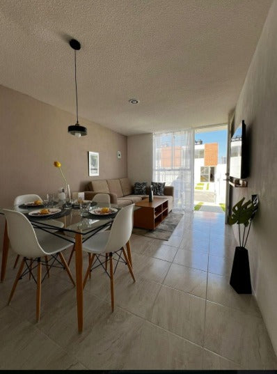 Casas nuevas en venta por Bvd Carmelitas zona sur