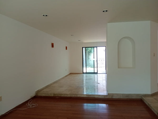 RENTA. Casa en jardines de zavaleta