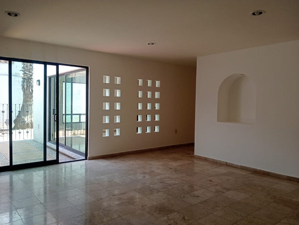 RENTA. Casa en jardines de zavaleta